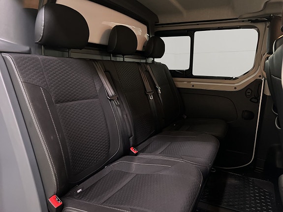 Opel Vivaro 27 of 30