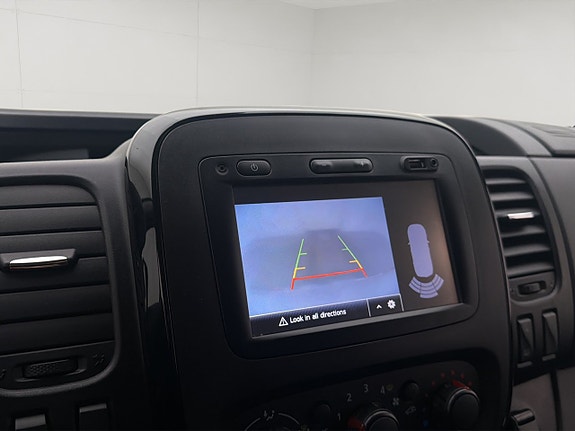 Opel Vivaro 22 of 30
