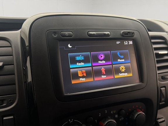 Opel Vivaro 24 of 30