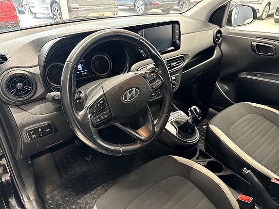 Hyundai i10 12 of 17