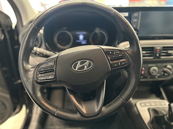 Hyundai i10 13 of 17