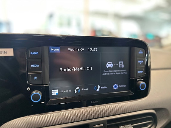 Hyundai i10 15 of 17