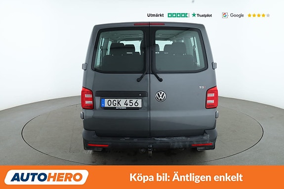Volkswagen Caravelle 4 of 30