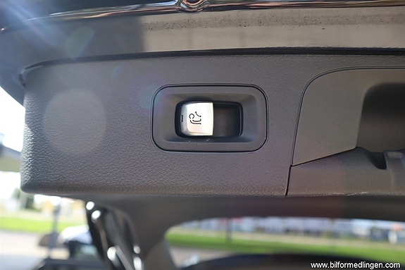 Mercedes-Benz GLC220 d 15 of 23