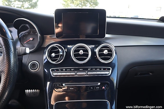 Mercedes-Benz GLC220 d 18 of 23