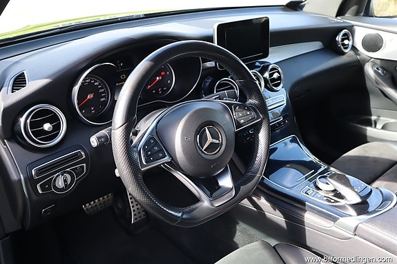 Mercedes-Benz GLC220 d 9 of 23