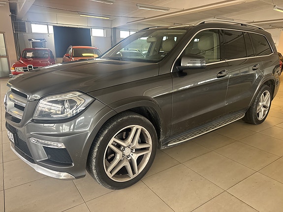 Mercedes-Benz GL500 4 of 9