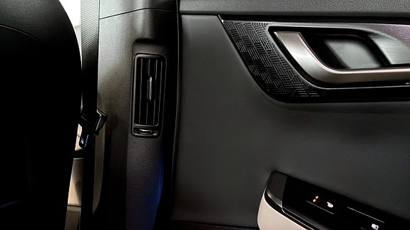 Kia EV6 9 of 17