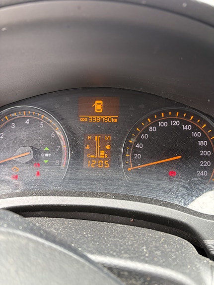 Toyota Avensis 2 of 2