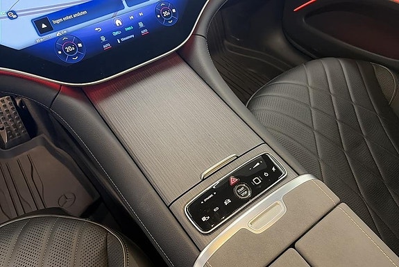 Mercedes-Benz EQS350 12 of 17