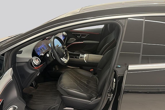 Mercedes-Benz EQS350 8 of 17