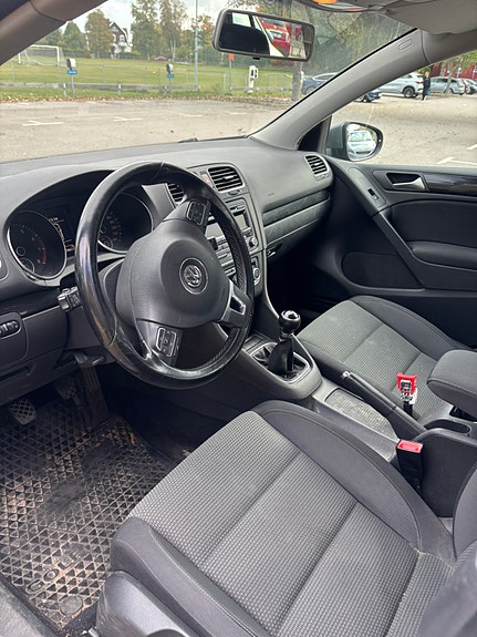 Volkswagen Golf VI 5 of 9