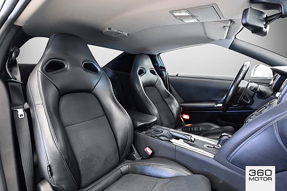 Nissan GT-R 13 of 13