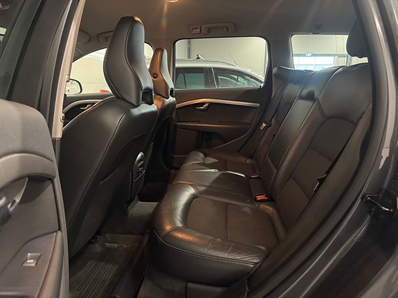 Volvo V70 16 of 20