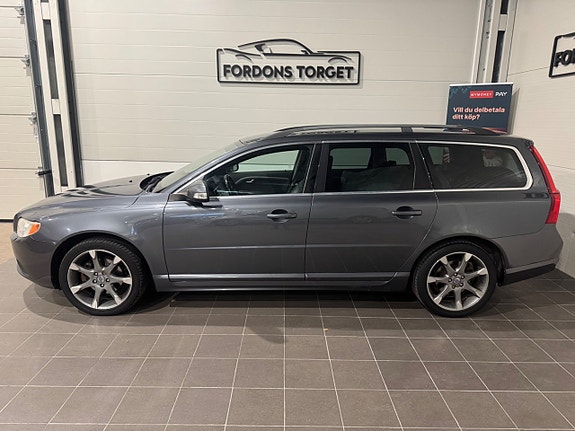 Volvo V70 3 of 20