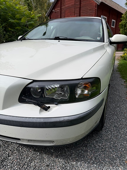 Volvo V70 11 of 11