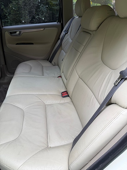 Volvo V70 6 of 11
