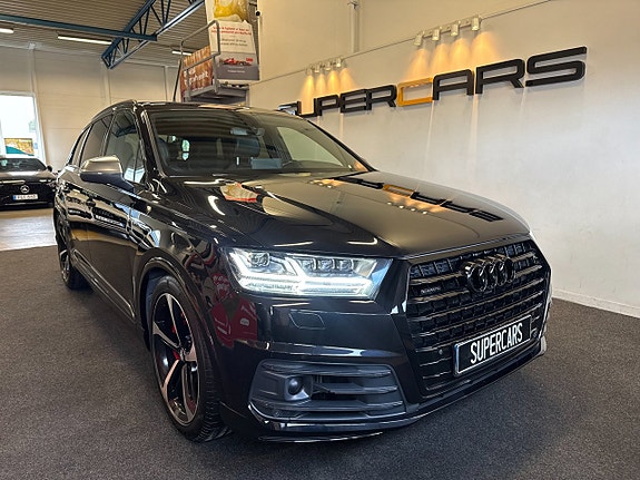 Audi SQ7 2 of 29