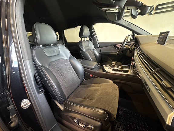Audi SQ7 12 of 29