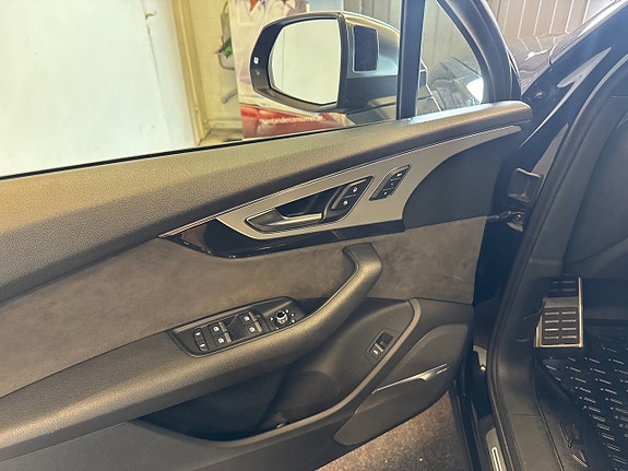 Audi SQ7 17 of 29