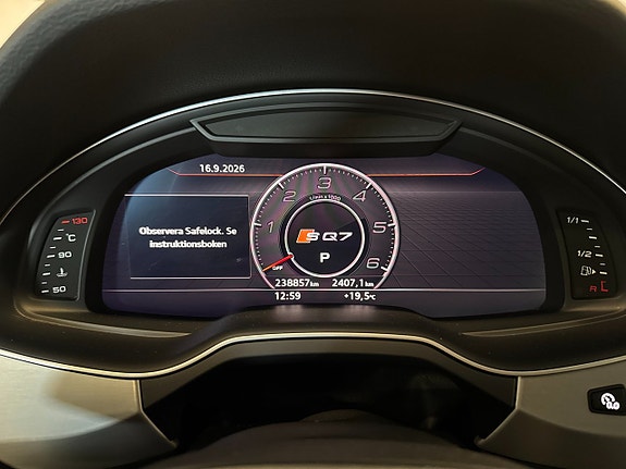 Audi SQ7 26 of 29