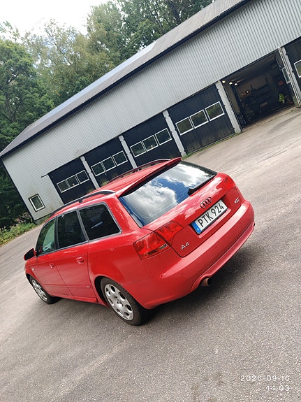 Audi A4 3 of 9
