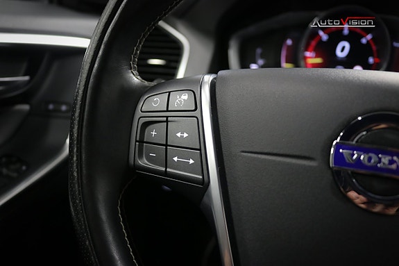 Volvo XC60 20 of 30