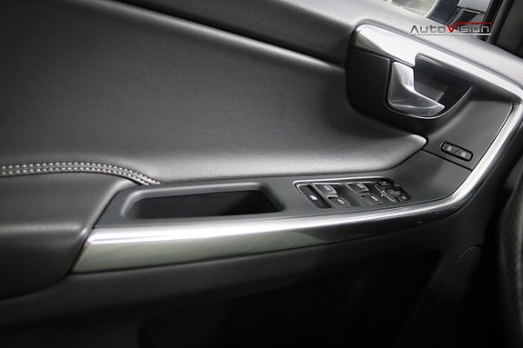 Volvo XC60 19 of 30