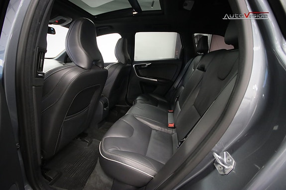 Volvo XC60 26 of 30
