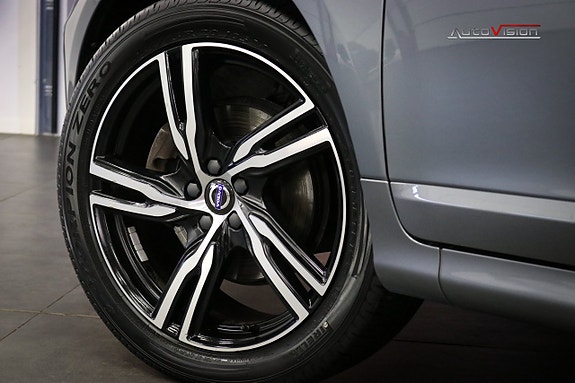 Volvo XC60 10 of 30