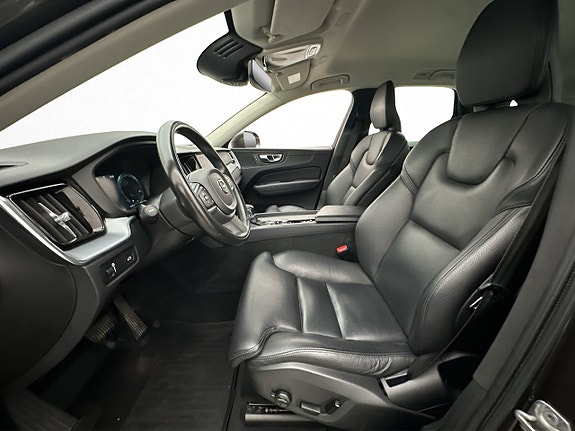 Volvo XC60 9 of 30