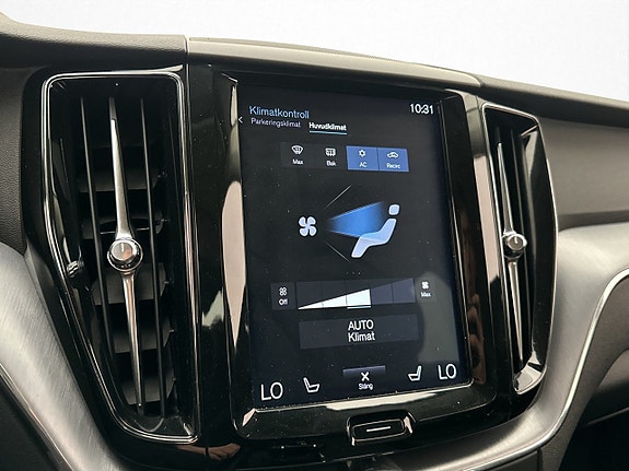 Volvo XC60 24 of 30