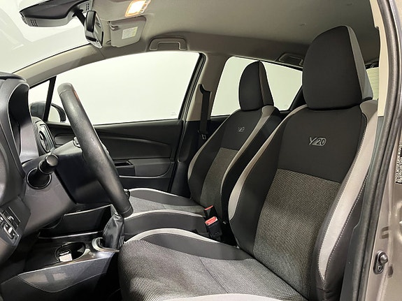 Toyota Yaris 9 of 19