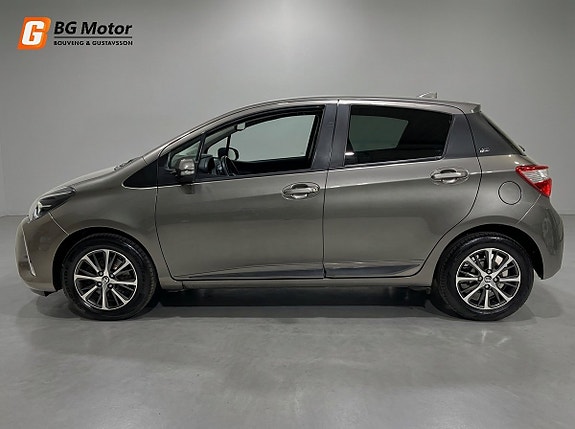 Toyota Yaris 6 of 19