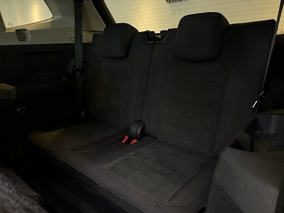 Volkswagen Tiguan Allspace 11 of 23