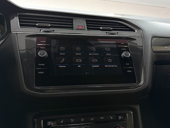 Volkswagen Tiguan Allspace 19 of 23