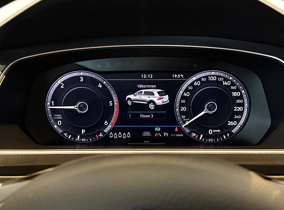 Volkswagen Tiguan Allspace 17 of 23