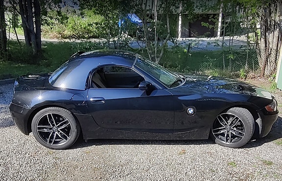 BMW Z4 3 of 8