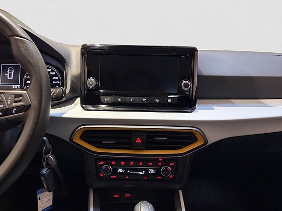Seat Arona 9 of 12
