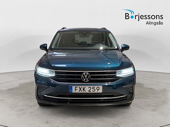 Volkswagen Tiguan 5 of 18