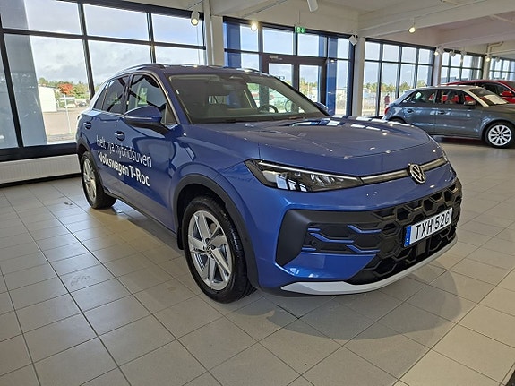 Volkswagen T-Roc 3 of 17