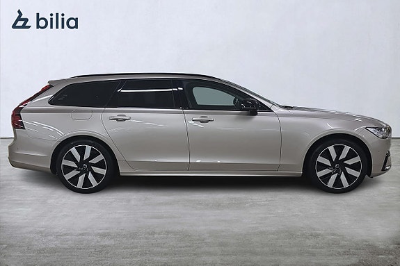 Volvo V90 18 of 24