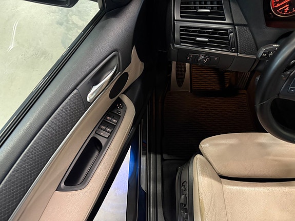 BMW X5 9 of 22