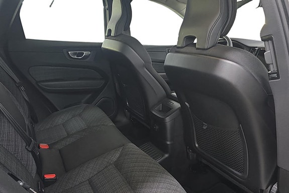 Volvo XC60 9 of 24