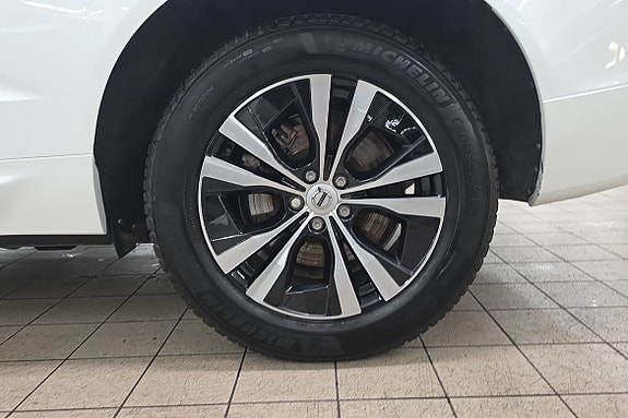 Volvo XC60 17 of 24