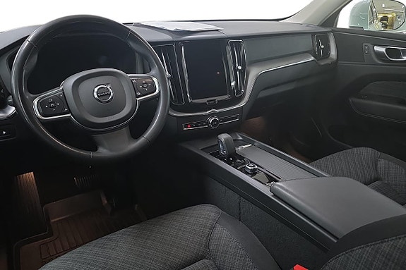 Volvo XC60 10 of 24