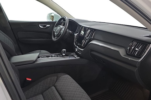 Volvo XC60 7 of 24