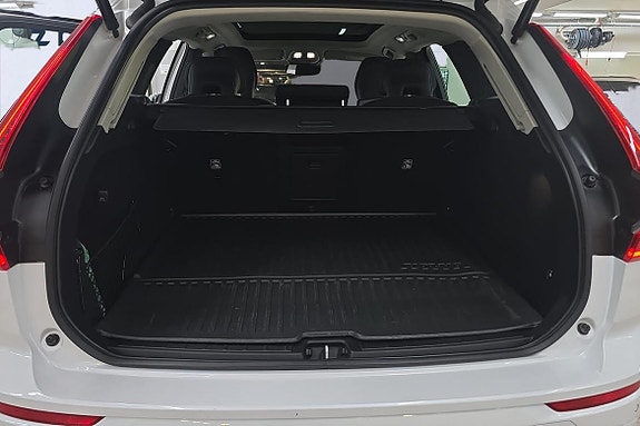 Volvo XC60 12 of 24