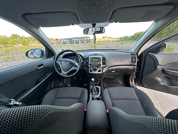 Hyundai i30 7 of 10