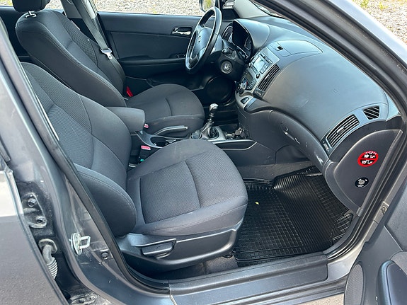 Hyundai i30 6 of 10